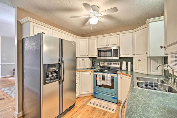 House (3 Bedrooms) | Interior