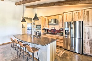 House (3 Bedrooms) | Interior - Pastoral Elgin Escape w/ Covered Patio & Grill! (Elgin)