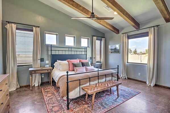 House (3 Bedrooms) | Interior