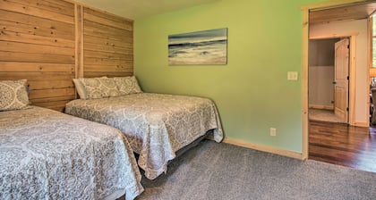 'rukarasa Cabin' w/ Yard & Dock at Grand Lake