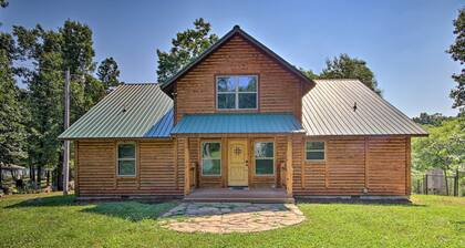 'rukarasa Cabin' w/ Yard & Dock at Grand Lake