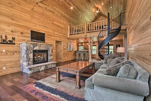 House (3 Bedrooms) | Interior - 'rukarasa Cabin' w/ Yard & Dock at Grand Lake (Eucha)