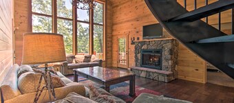 'rukarasa Cabin' w/ Yard & Dock at Grand Lake