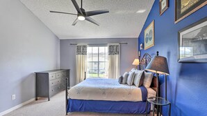 Room - Laguna Bay Townhome w/ Pool Access & More! (Kissimmee)