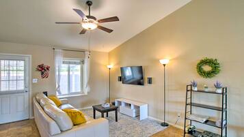 House (4 Bedrooms) | Front of property