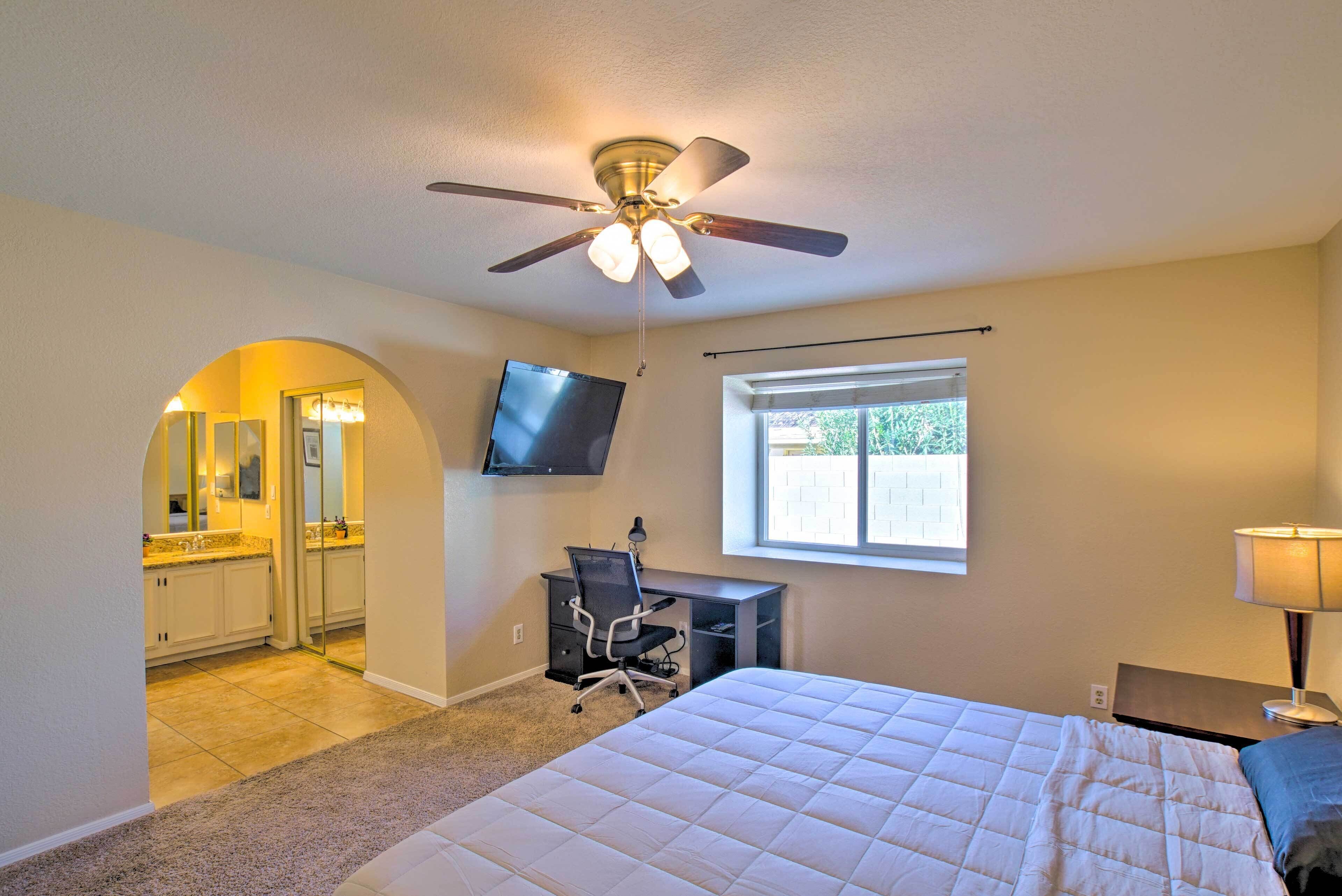 House (4 Bedrooms) | Interior