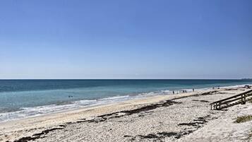 Apartment (2 Bedrooms) | Bahagian dalam