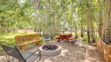 House (6 Bedrooms) | Interior