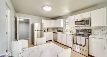 Convenient Tulsa Home - 2 Mi to Downtown!