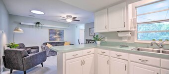 Pet-friendly Apopka Home: 30 Mi to Wdw!