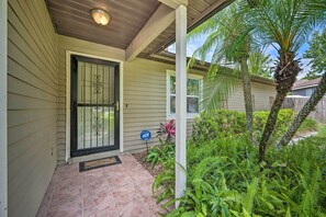 House (2 Bedrooms) | Interior - Pet-friendly Apopka Home: 30 Mi to Wdw! (Apopka)