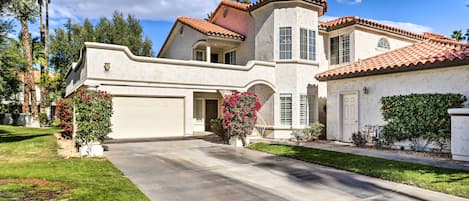 Apartment (2 Bedrooms) | Front of property