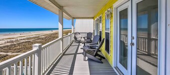 Marvelous Oceanfront Home w/ Stunning Views