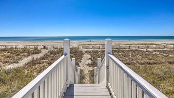 Rumah (6 Bedrooms) | Interior