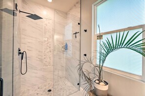 House (4 Bedrooms) | Interior - 5 Mi to Beach & Walk to Park: Modern Venice Home (Venice)