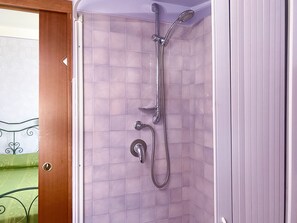 Apartment, Smoking | 5 bedrooms - Casa Vacanze da Vicenta (Camerota)