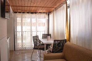 Apartment, Smoking | 5 bedrooms - Casa Vacanze da Vicenta (Camerota)