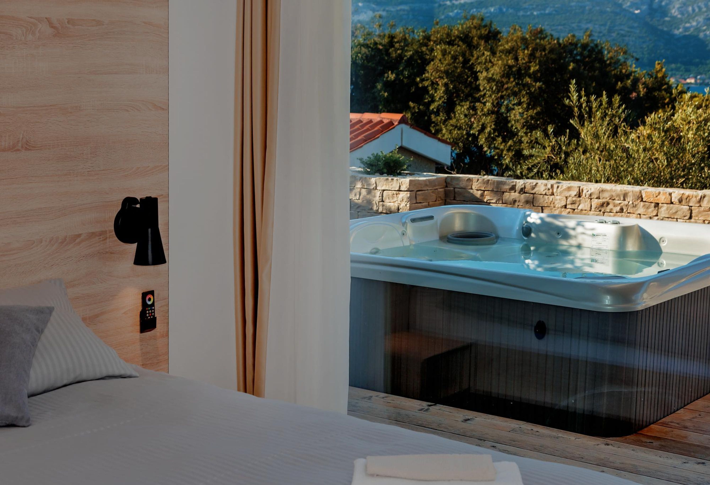 Villa | 6 bedrooms, desk, soundproofing