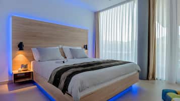 Huvila | 6 makuuhuonetta, työpöytä, äänieristys