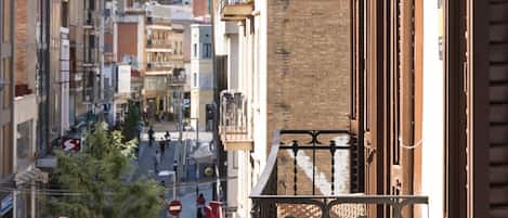Appartement supérieur, non-fumeur, balcon | Terrasse/patio