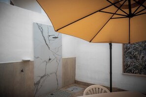 Ferienhaus, 2 Schlafzimmer, Raucher, Balkon | Außenbereich