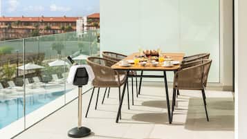Deluxe appartement, 1 slaapkamer | Terras