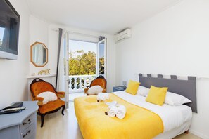 3 slaapkamers, een strijkplank/strijkijzer, wifi, beddengoed