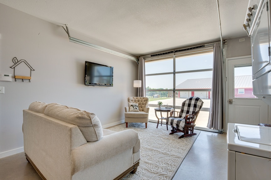 Sunset View Home: 1 Mi To Smithville Lake! - Smithville, MO