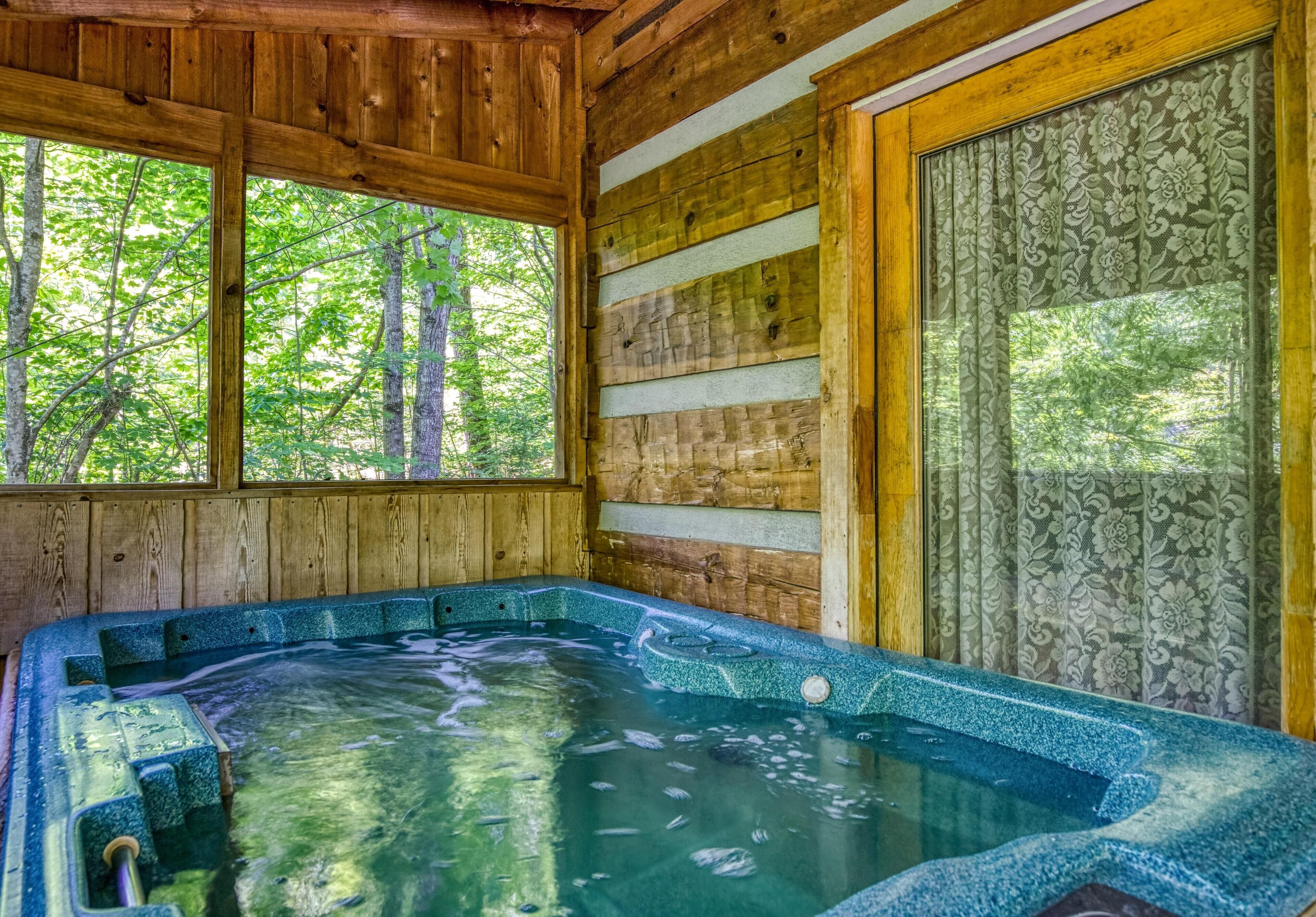 House, 1 King Bed with Sofa bed (Lover's Hideaway #1616) | Indoor spa tub