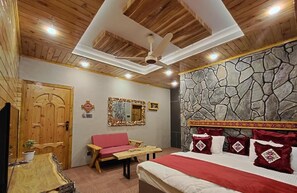 Deluxe Double Room | Iron/ironing board, free WiFi - Das-e-Basi (Nomal)