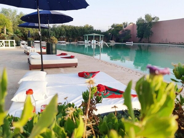 Pool - Hotel Riad H n°117 Deluxe 1 Bedroom Suite with Sofa Bed (Marrakech)