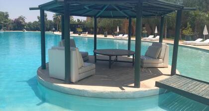 Hotel Riad H n°117 Exquisite 1 Bedroom Suite with sofa bed