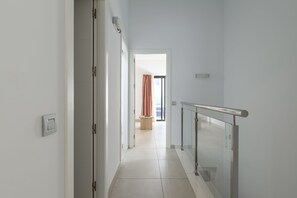 3 chambres, espace de travail pour ordinateur portable