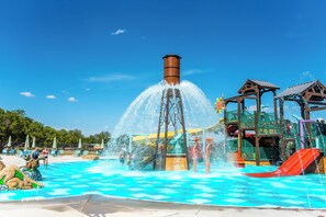 Water park - Camp Fimfo Waco (Waco)