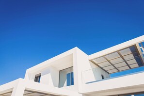 Villa, 4 habitaciones, balcón | Exterior
