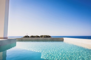 Villa, 4 Schlafzimmer, Balkon | Pool | Außenpool