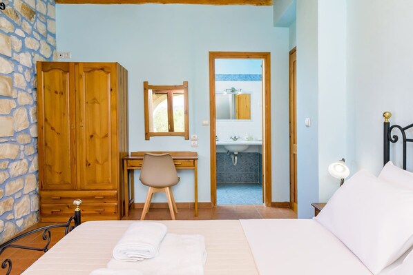 Villa, 4 Bedrooms, Private Pool, Garden View | 3 bedrooms, soundproofing