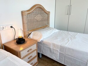 2 bedrooms, desk, WiFi, bed sheets - Apartamento Artístico en el Centro de Segorbe (Segorbe)