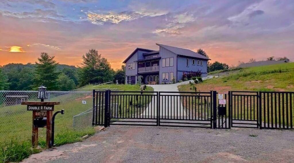 Modern private alpaca emu farm with gorgeous views with hottub sauna and firepit