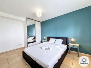 1 dormitorio, tabla de planchar con plancha, wifi gratis y ropa de cama