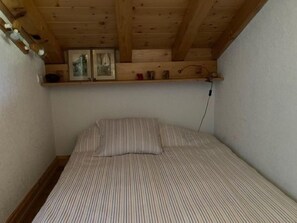 3 bedrooms, WiFi - Village des Oursons Chalet A4 by Interhome (Argentière)