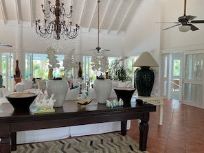 Villa, 6 habitaciones, con acceso para personas discapacitadas, para fumadores | Comedor