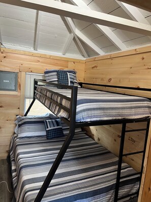 2 habitaciones, wifi gratis y ropa de cama 