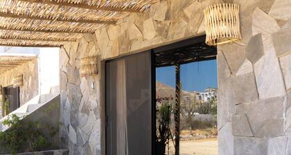 Charming Beachside Loft - 5 Min Walk to Cerritos Beach, 20 Min to Todos Santos