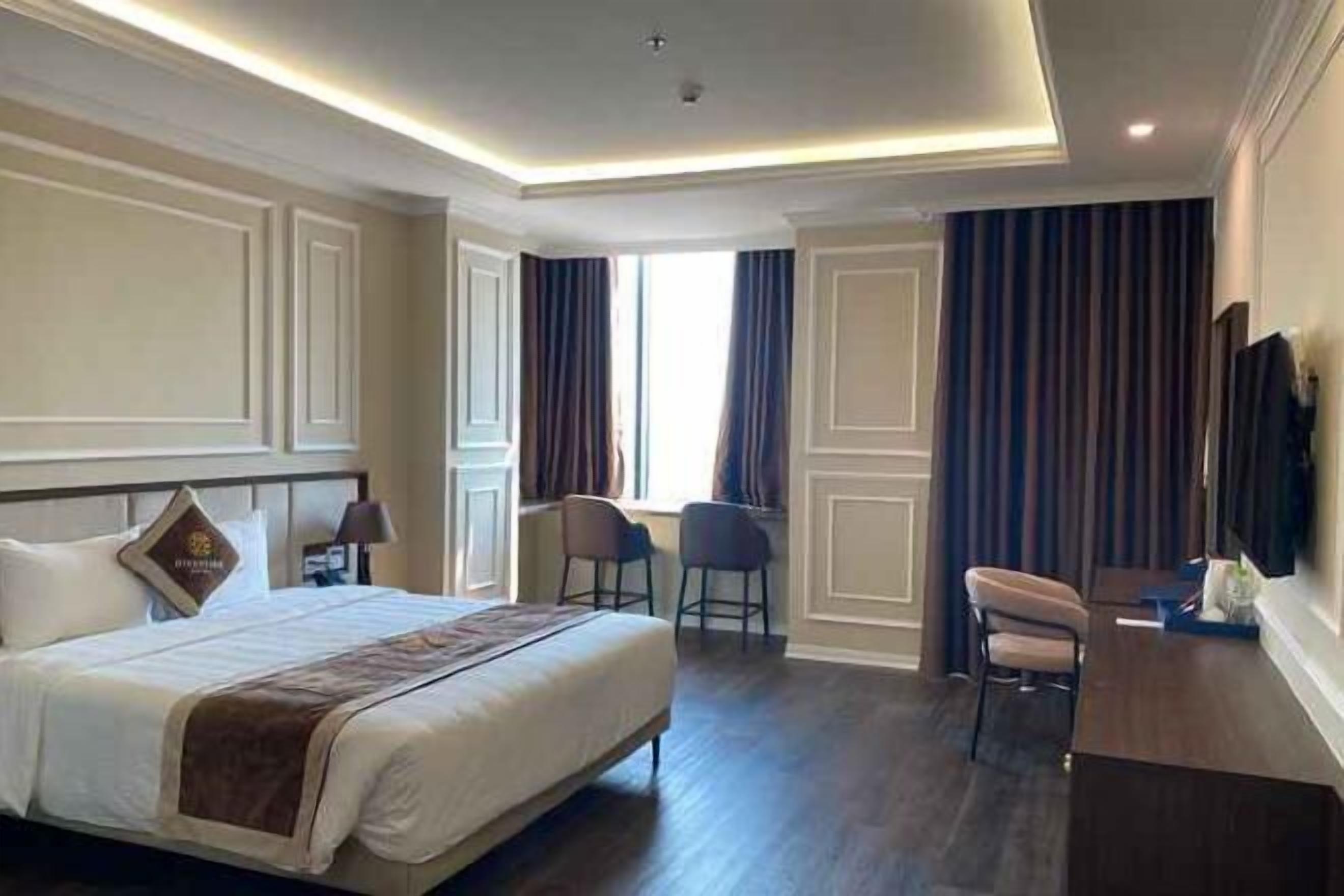 Minibar, desk, laptop workspace, blackout drapes