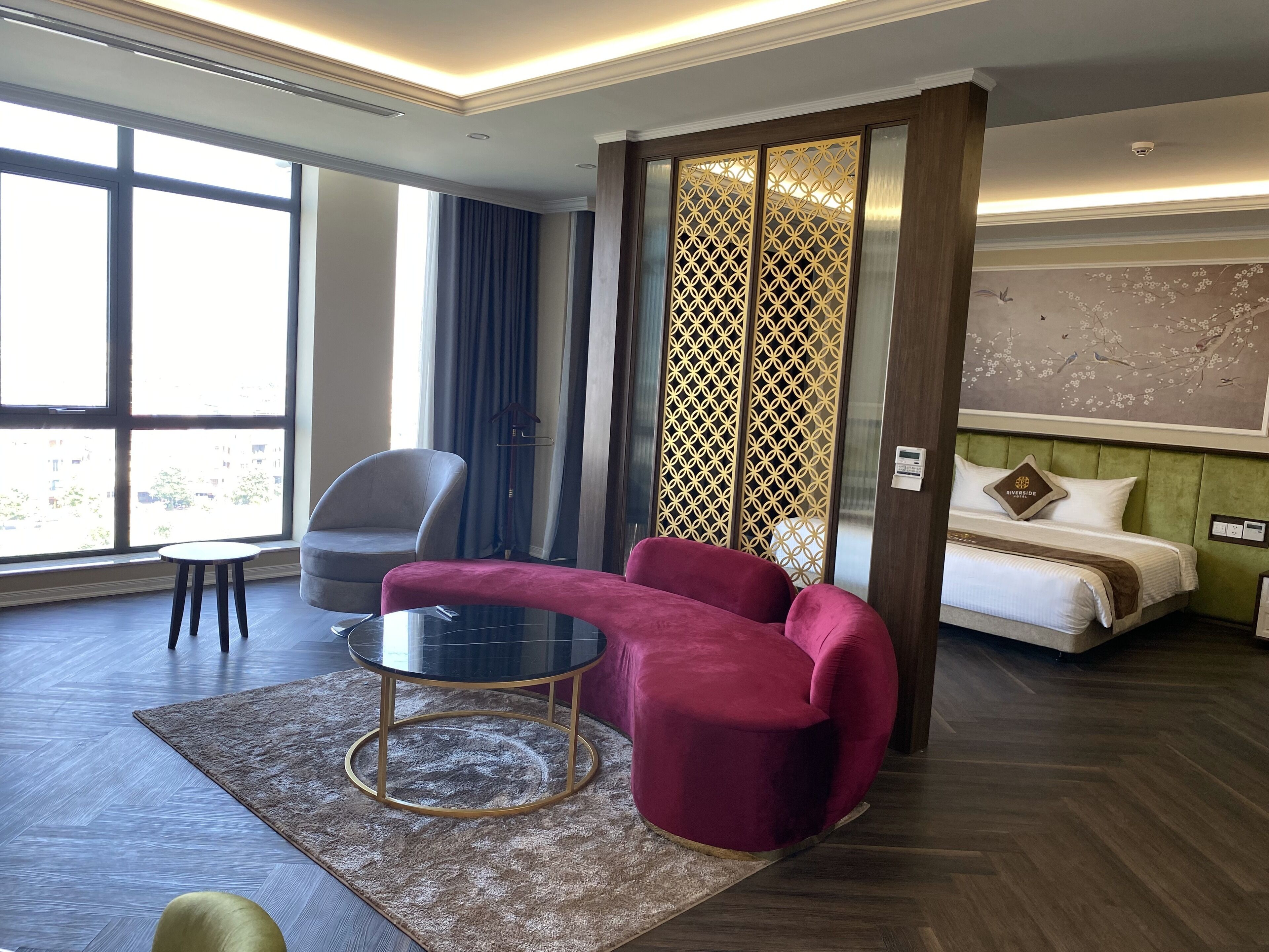 Executive-Suite, 1 King-Bett | Minibar, Schreibtisch, laptopgeeigneter Arbeitsplatz