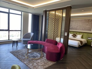 Executive Suite, 1 King Bed