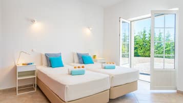 4 slaapkamers, een strijkplank/strijkijzer, gratis wifi, beddengoed