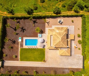 Exterior - Peaceful villa with heatable pool and BBQ (Carvoeiro)