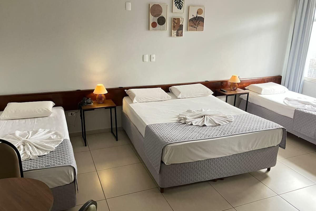 1 bedroom, minibar, desk, free WiFi